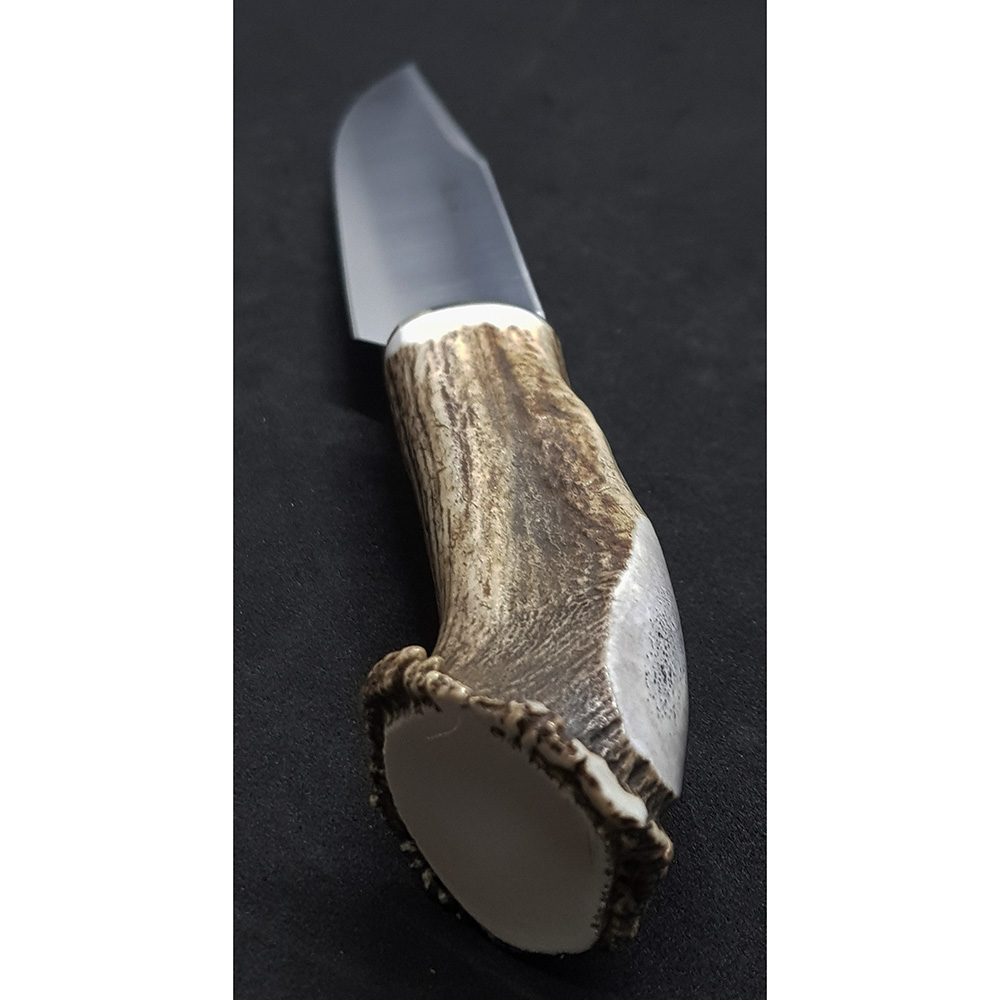 Нож "SARRIO" с фикс клинком длиной 19 см, рукоять рог оленя с кроной, ножны кожа