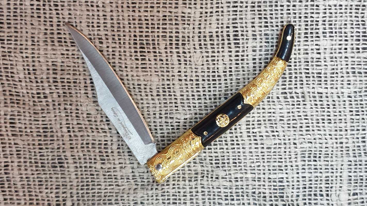 Нож складной наваха , длина клинка 8,3 см, материал клинка Stainless steel, рукоять Zamak пластик, п