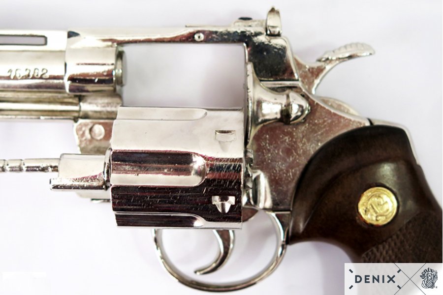 Револьвер Python 6", пластиковые накладки, США, 1955