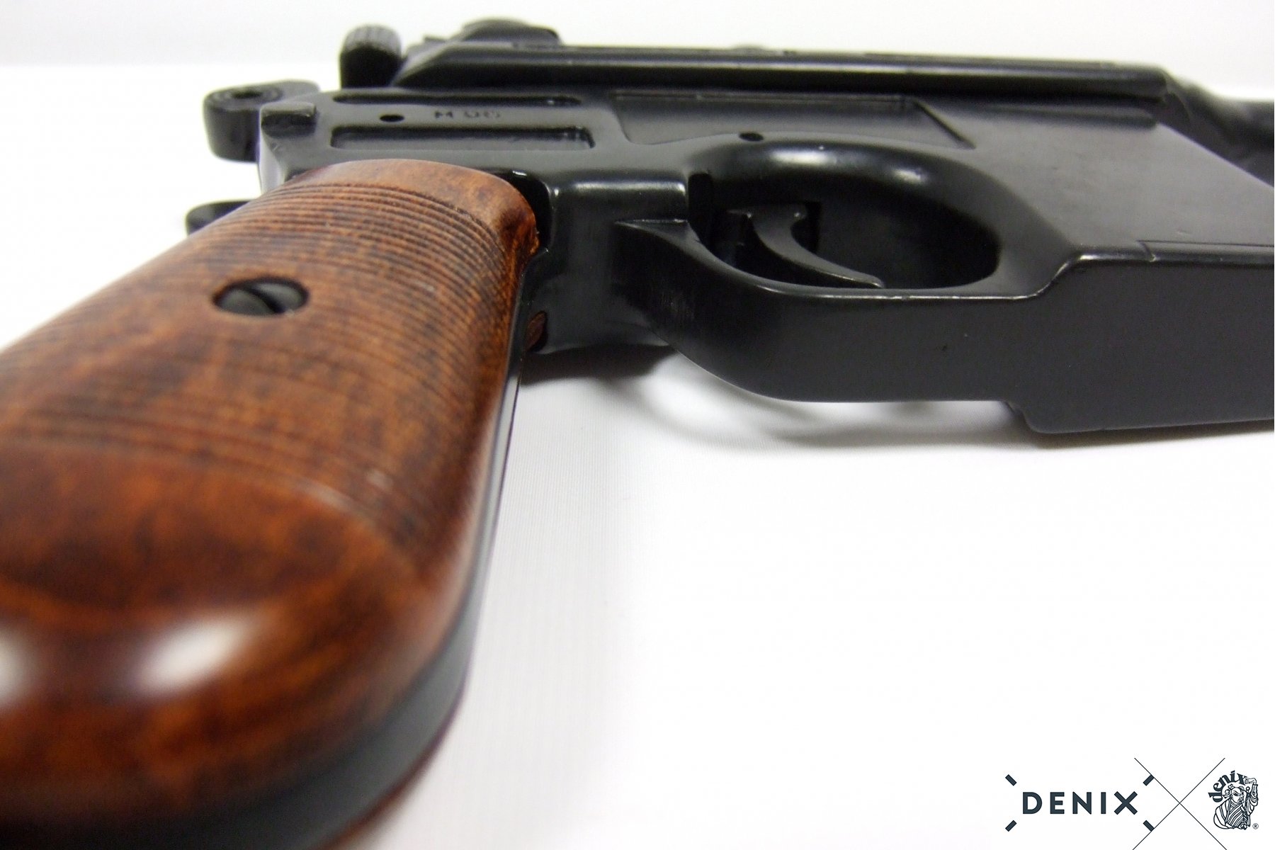Маузер К96 самозарядный пистолет, колибр 7,63, разработан в 1898г