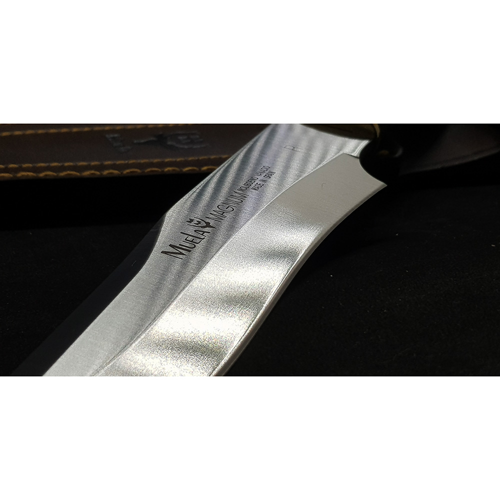 Нож "MAGNUM" с фикс клинком длиной 19 см, рукоять рог оленя, ножны кожа