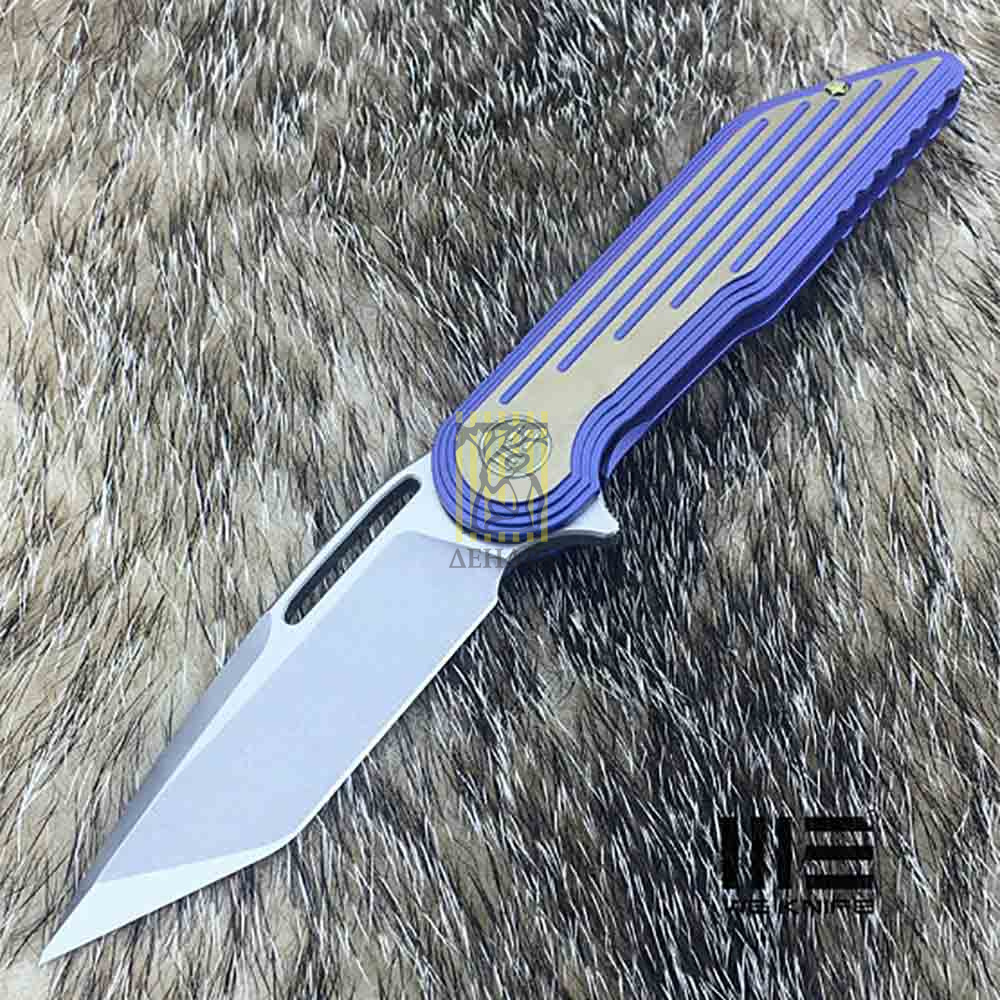 Нож складной, сталь Bohler M390, длина клинка 81 мм, рукоять титан, цвет голубой с золотистым, клипс