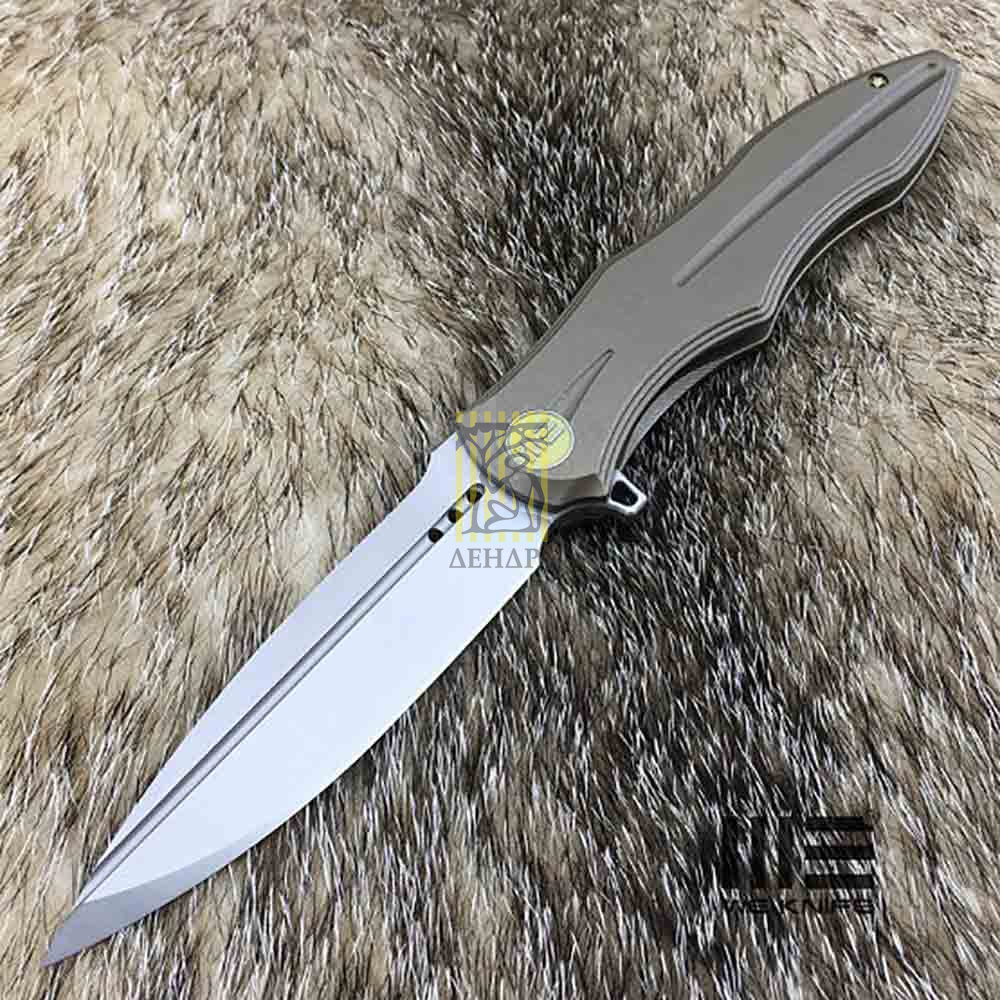 Нож складной, сталь Bohler M390, длина клинка 107 мм, рукоять титан, цвет бронзовый, клипса, замок f