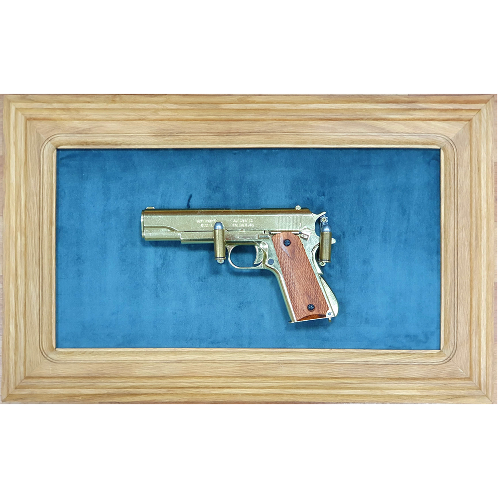Пистолет автоматический КОЛЬТ-45 1911г, США, калибр 45, крепление 2 шт. пули в комплекте, цвет золотистый, матовое покрытие, накладки из темного дерева,