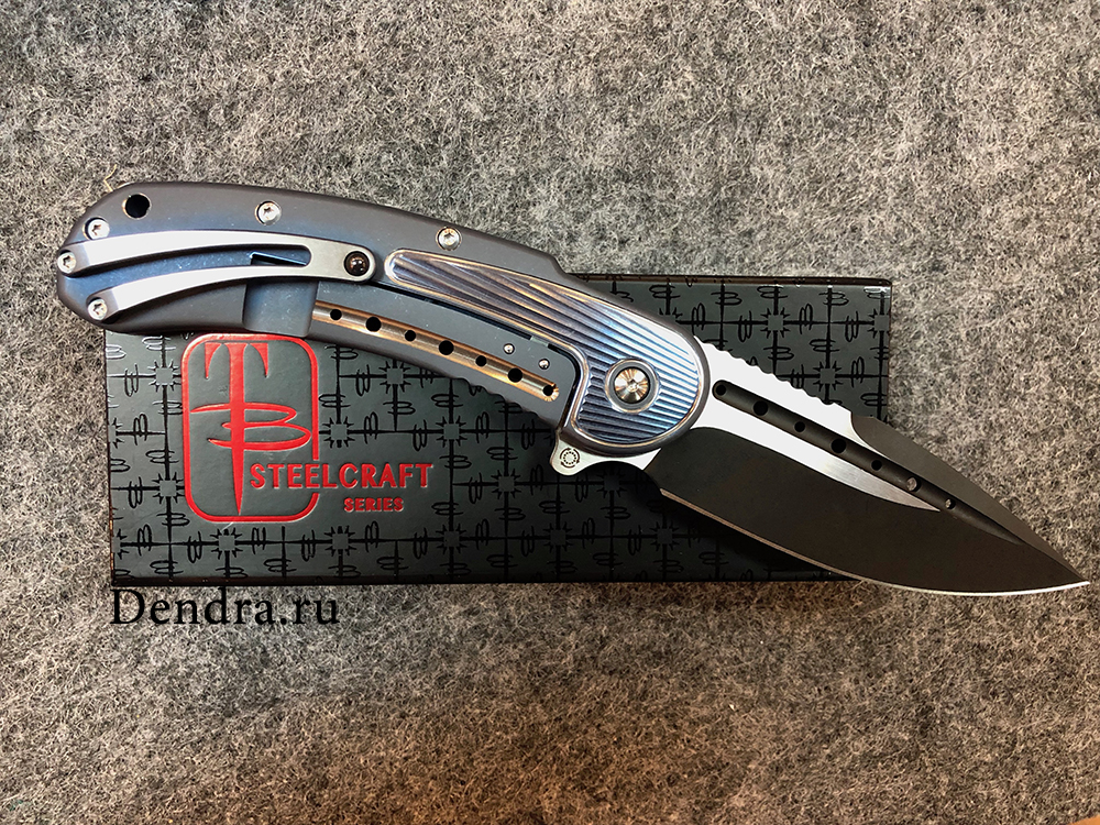 Нож Bodega, сталь CPM-S35VN, длина клинка 3.875″, покрытие клинка DLC/сатин, рукоять титан, синяя с