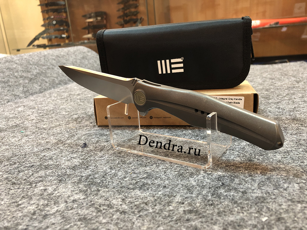 Нож 702A, сталь M390, длина клинка 100 мм, рукоять титан, цвет серый, frame-lock