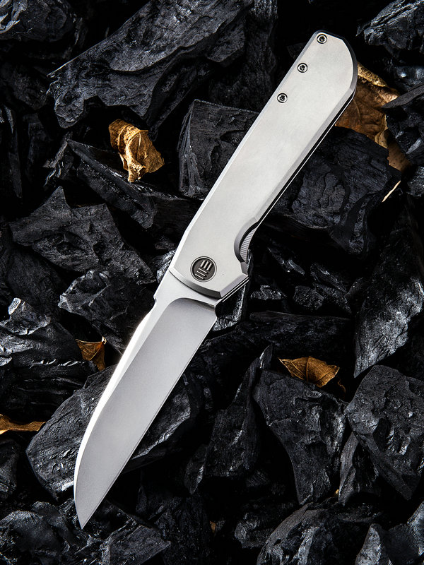 Нож складной  WASABI 813A, цвет светло-серый, сталь Bohler M390 , длина клинка 99 мм, рукоять титан,