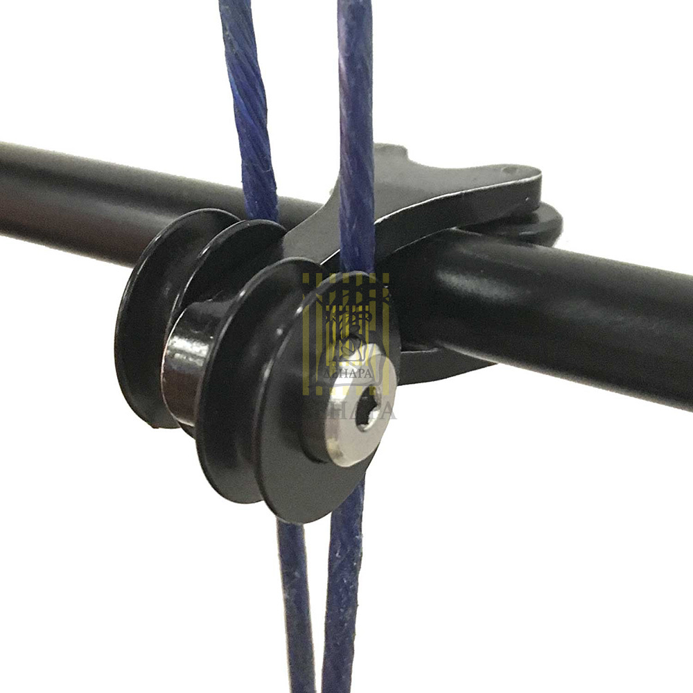 Слайдер с системой роликов для отвода кабеля блочного лука