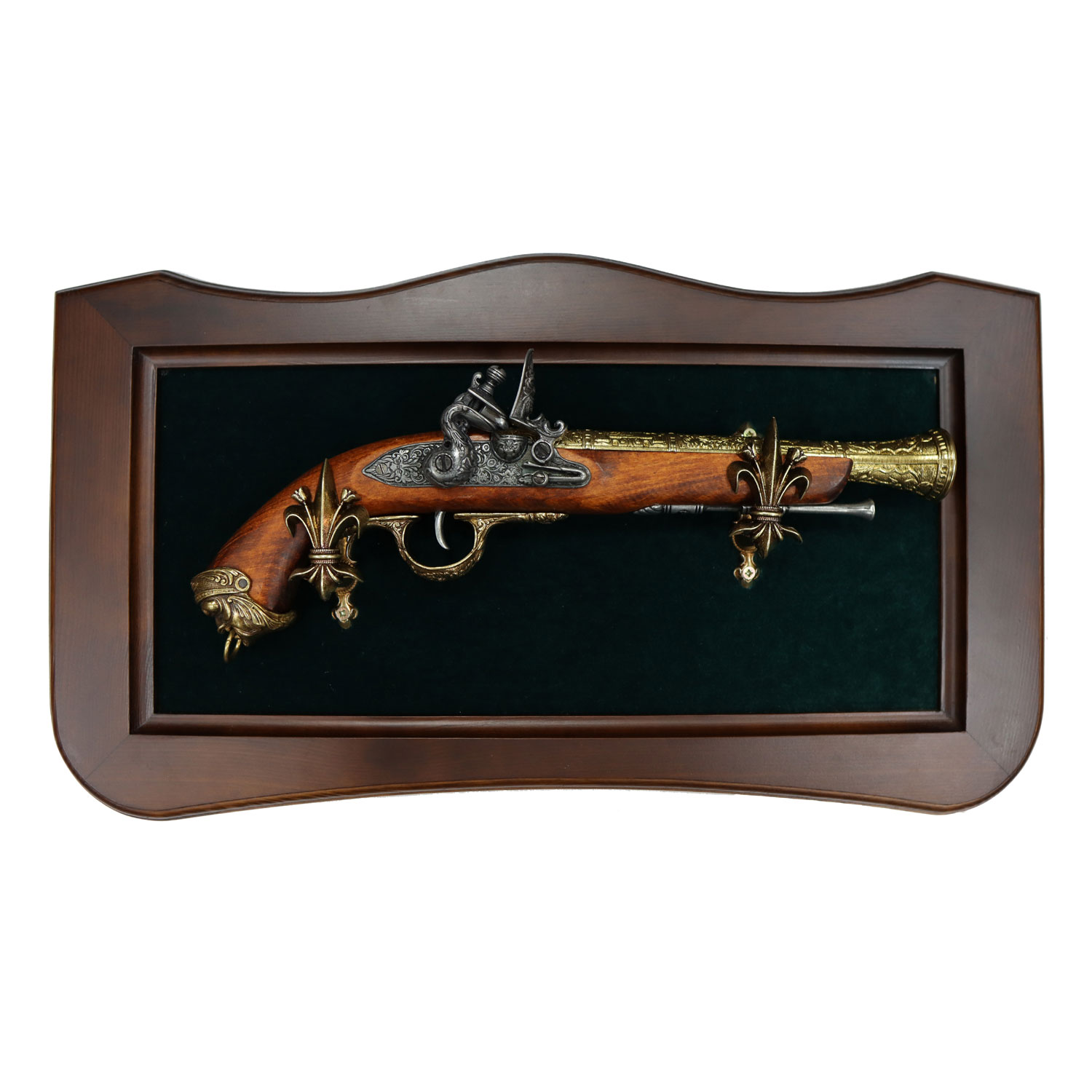 Итальянский пистолет XVIIIв. (латунь) на бархатном панно. Интерьерная композиция.