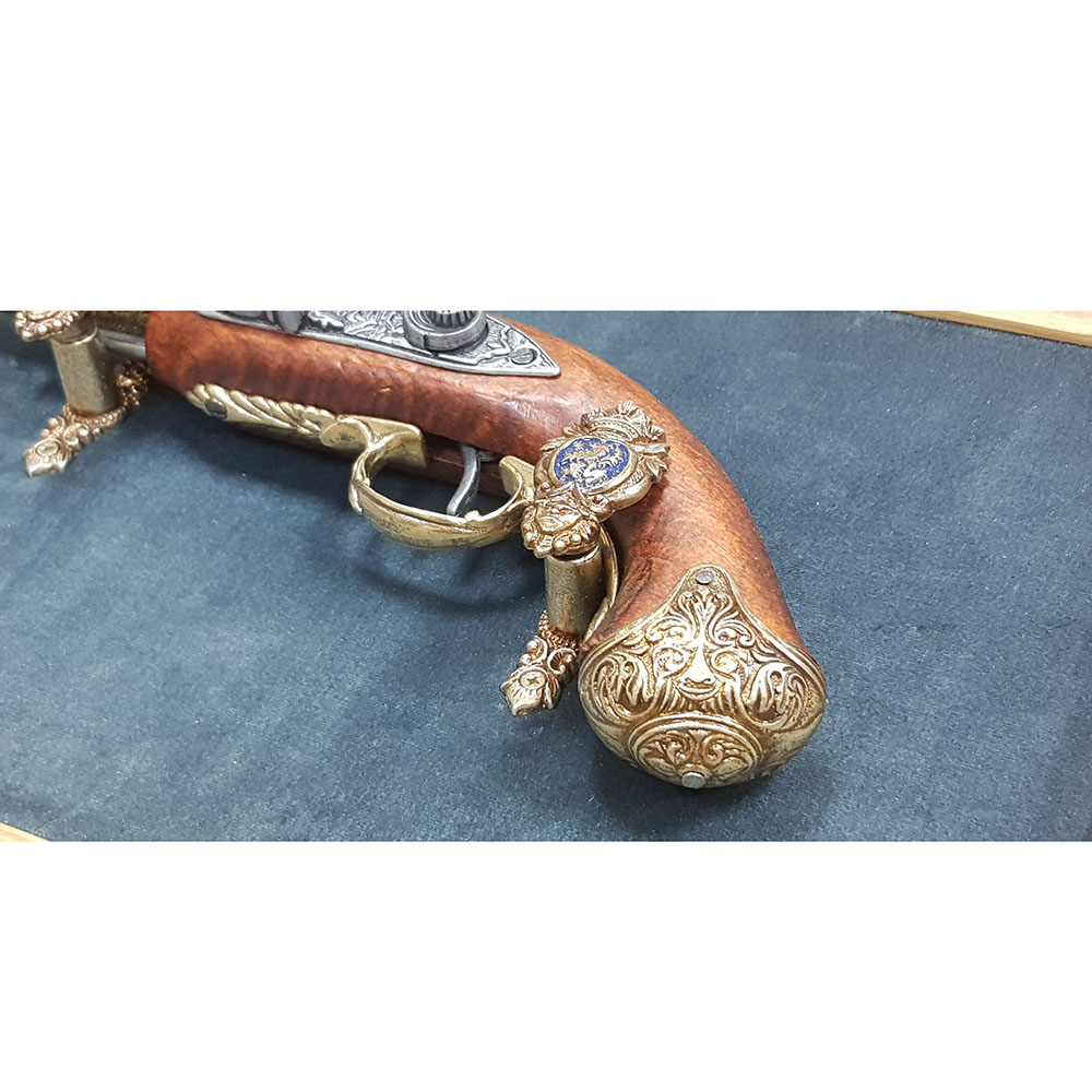 Пистолет кремневый для леворукого стрелка, Индия 18 век, цвет латунь
