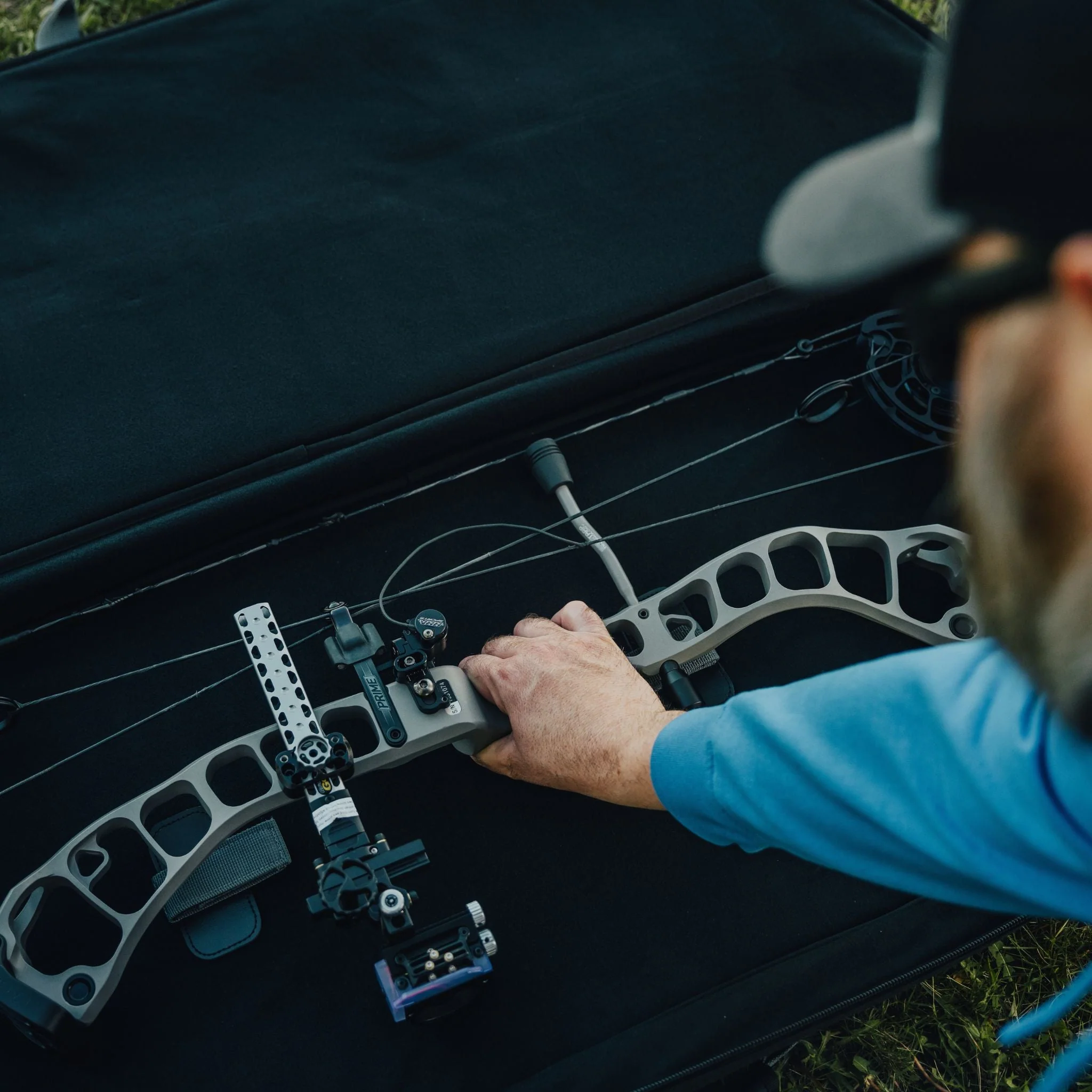 Чехол для блочного лука Apollo, производитель Legend Archery, 116 см, цвет красный